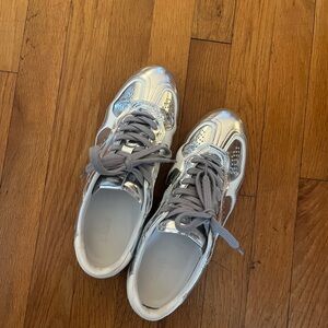 ALOHAS Silver Metallic Sneakers with Gray Laces